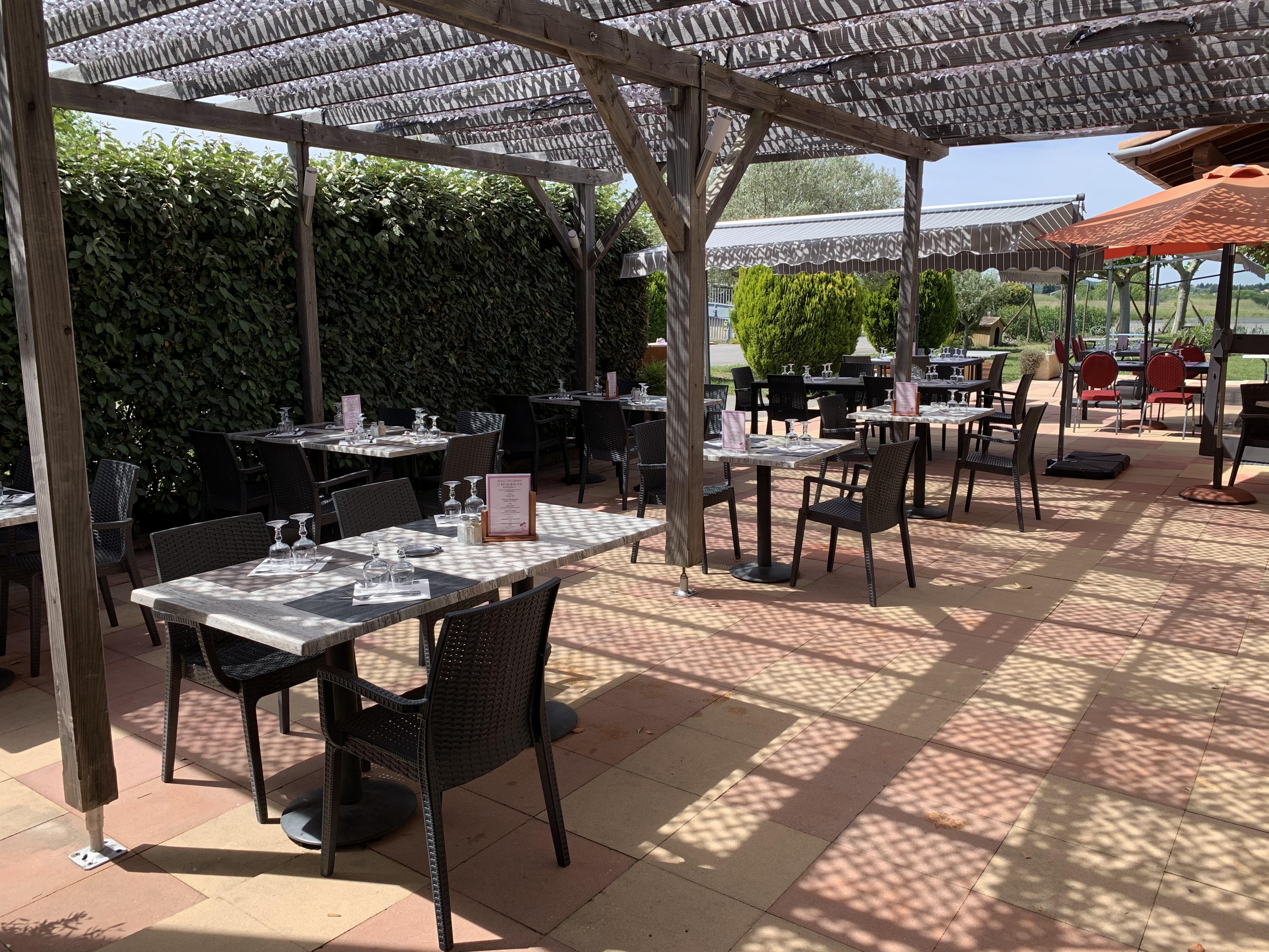 Logis Hotel Restaurant Le Mas De Mon Pere Saint-Jean-le-Centenier Εξωτερικό φωτογραφία