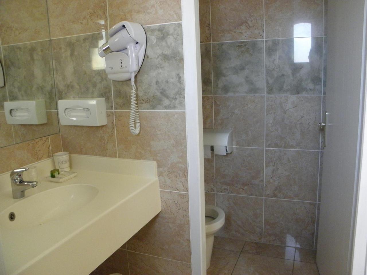 Logis Hotel Restaurant Le Mas De Mon Pere Saint-Jean-le-Centenier Εξωτερικό φωτογραφία
